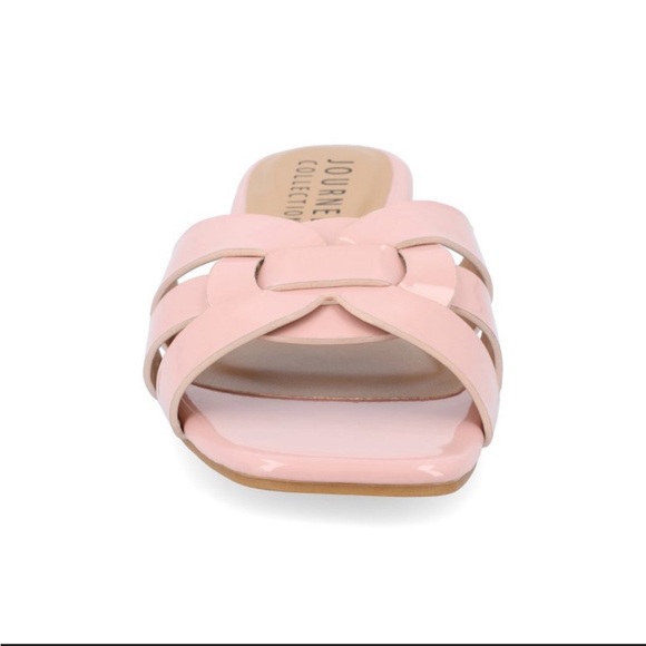 Journee Collection Women’s Arrina Tru Comfort Foam Slip on Slide Flat Sandals - Picture 4 of 9